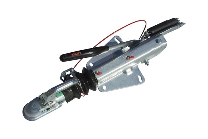 spa_pm_Enganche-con-freno-de-inercia-KNOTT-KF13-MMA-hasta-1400kg-kk14-b-289_7 (1)